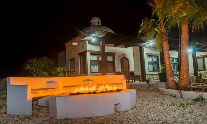Migrino Cottage | RANCHO LAS MARGARITAS Stunning house just a min away from the beach.