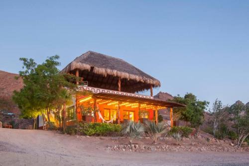La Paz House | Rancho San Lorenzo - 2 Br house in authentic Ranch - Casa Bugambilias