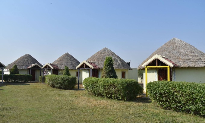 Bhuj Hotel | Rann Village Resort