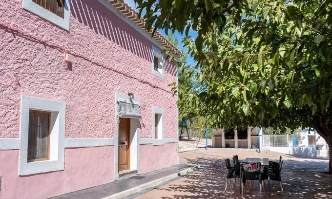 Moratalla Ski Chalet | Rapia. Casa Rosa 2
