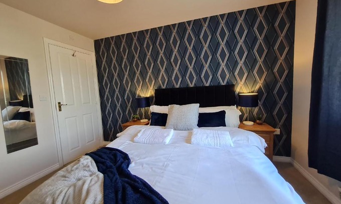 Merthyr Tydfil House | RARE FIND 3BR Detached with Garage Bike Park Wales & Brecon Beacons