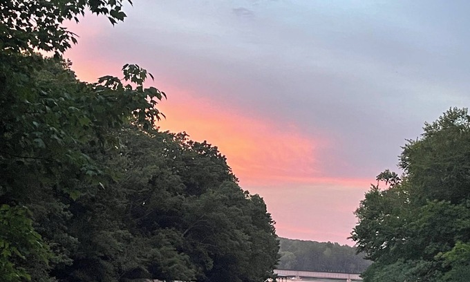 New London House | Rare Find at Badin Lake
