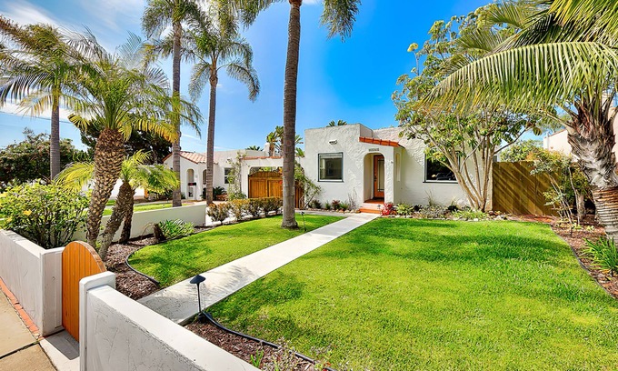 La Jolla Mesa House | Rare home with lovely patio & outdoor shower - great location near everything