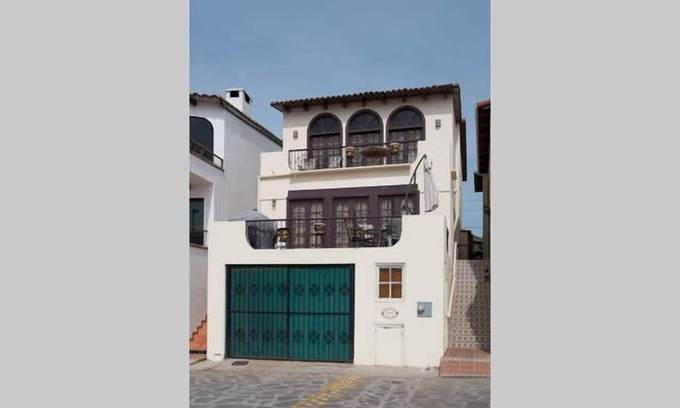 Las Gaviotas House | Rare large home with ocean views from 2nd and 3rd floors.