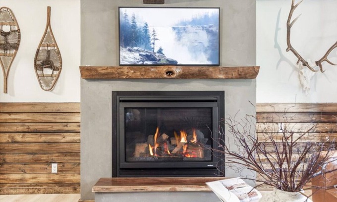 Island Park Cabin | Raven's Rest at Macks Inn | Hot Tub | 20 MI to YNP
