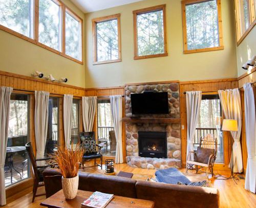 Logan House | Ravine - by The Chalets