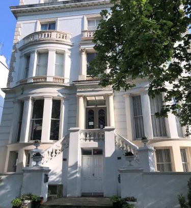 Holland Park Hotel | Ravna Gora