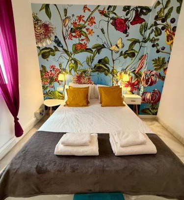 Museo Apartment | RC Reyes Catolicos St right beside Trianas Bridge