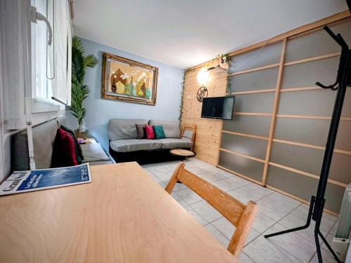 Carabacel Apartment | RDP triangle d'or - free night Parking from 6pm to 11am