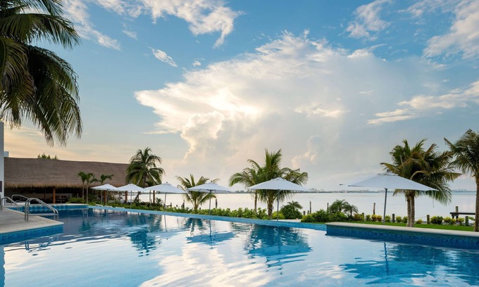 Zona Hotelera Hotel | Real Inn Cancún
