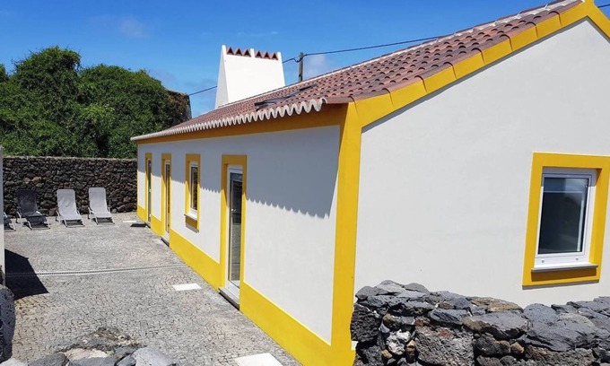Angra do Heroismo House | Recanto das 5 T2 by PontaNegraAzores