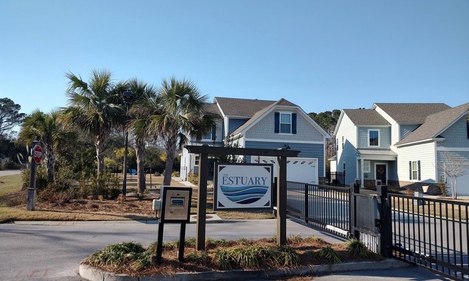 Palmetto Dunes House | Recently Built House! Pets Stay Free! Close to Amenities