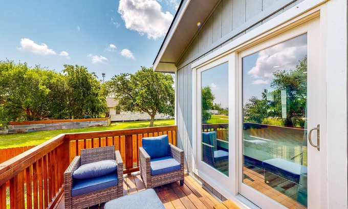 Hitchcock House | Recently Renovated Home - Outdoor Seating & Grill