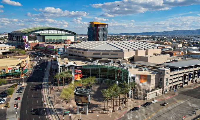 Garfield House | Red Armadillo | Cozy Historic Stay in Downtown Phoenix | Perfectly Located!