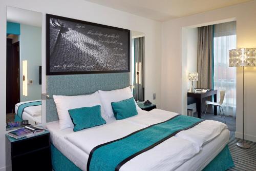 Smichov Hotel | Red & Blue Design Hotel Prague