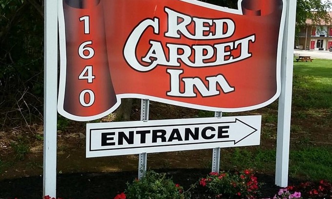 Jeffersontown Hotel | Red Carpet Inn - Louisville