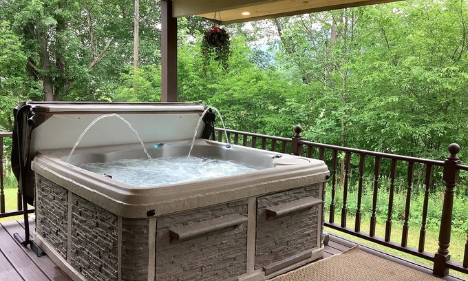 Windham House | Red Fox T.H. & Spa hot tub - mini golf tee off & outside living room & firepit