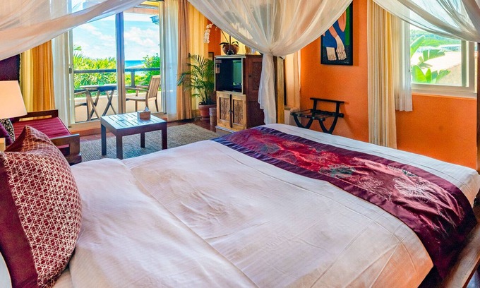 Sail Rock Beach Bed & Breakfast | Red Garden Resort