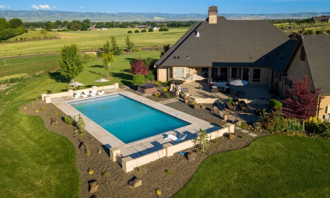 Walla Walla House | Red Hawk Estate · New Estate with Pool, Hot Tub, 2000 SF Indoor Gym