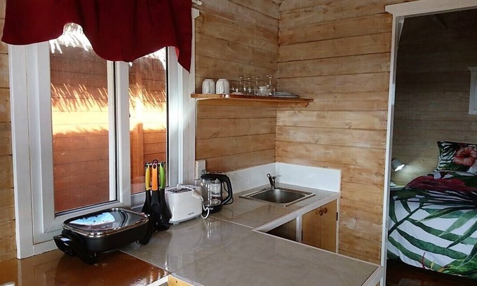 Rarotonga Villa | Red Hibiscus Villa 2