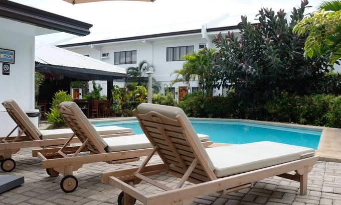 Davao Hotel | Red Knight Gardens