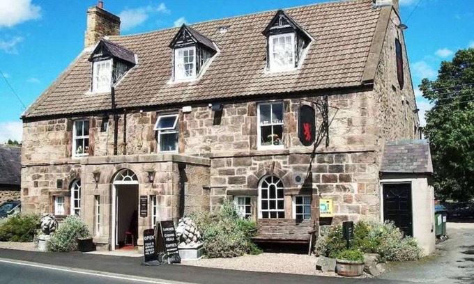 Milfield Bed & Breakfast | Red Lion Inn