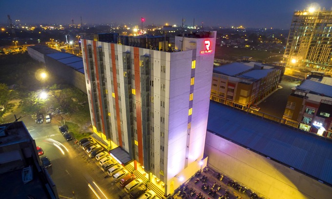Bekasi Timur Hotel | Red Planet Bekasi
