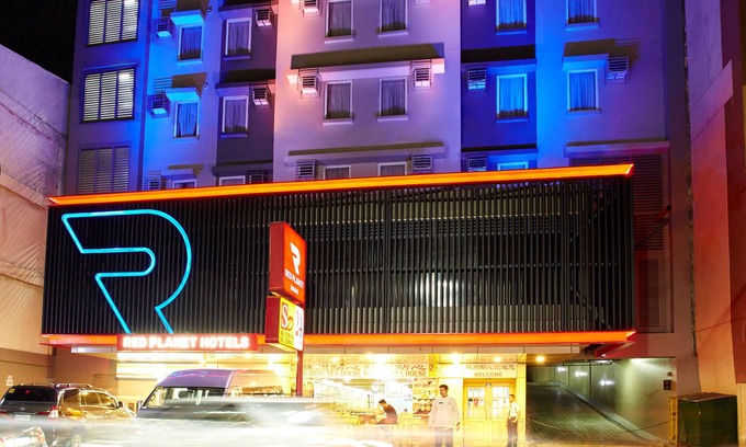Ermita Night District Hotel | Red Planet Manila Malate Mabini