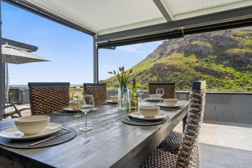 Rooiels House | Red River Valley by Host Agents
