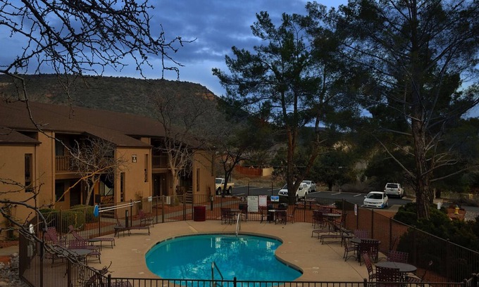 Oak Creek Condo | Red Rock Casita 1BR by Casago