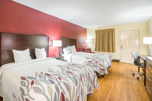 Clarksville Hotel | Red Roof Inn Clarksville