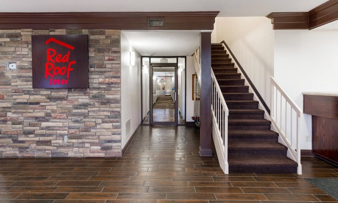 Fort Wayne Hotel | Red Roof Inn Fort Wayne