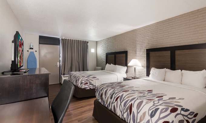 Lenoir Hotel | Red Roof Inn Lenoir