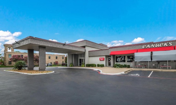 Lewisville Hotel | Red Roof Inn Lewisville