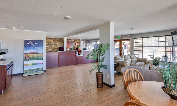 Lompoc Hotel | Red Roof Inn Lompoc