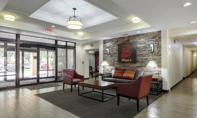 Gainesville Hotel | Red Roof Inn PLUS+ Gainesville