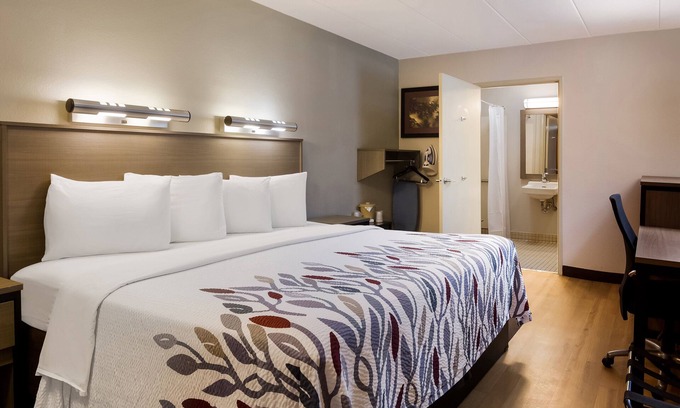 Wilkes-Barre Hotel | Red Roof Inn Wilkes-Barre Arena