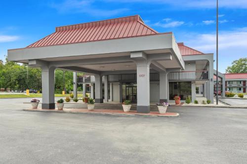 Wilmington Hotel | Red Roof Inn Wilmington NC
