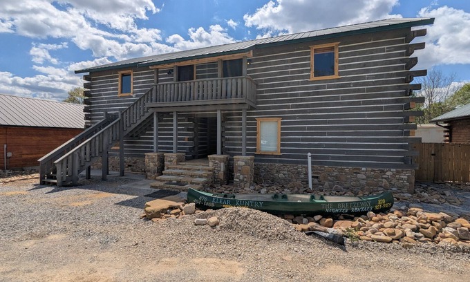 Norfork Apartment | Red's Landing ~ #4 at the Breezeway