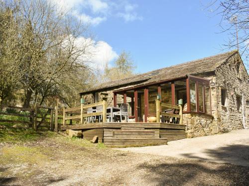 Hawes House | Red Squirrel Haven