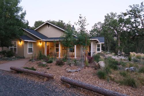Groveland Bed & Breakfast | Red Tail Ranch