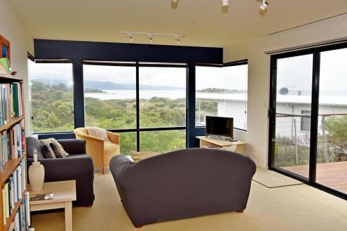 Bicheno House | Redbill Beach House