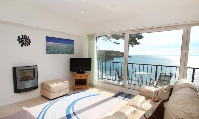 Bishopston Apartment | Redcliffe Apartments K