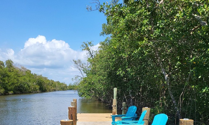 Everglades City House | RedCrab in CrabVille 936 Panther Creek LN Everglades City, FL 34139