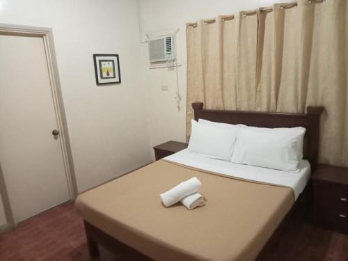 Bacolod Hotel | RedDoorz at Casa Marabella Villamonte Bacolod City