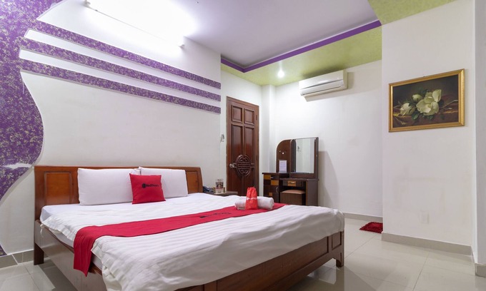 Tan Phu District Hotel | RedDoorz near Tan Huong Market 2