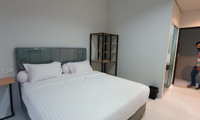 Balikpapan Hotel | RedDoorz Plus near Siloam Hospital Balikpapan