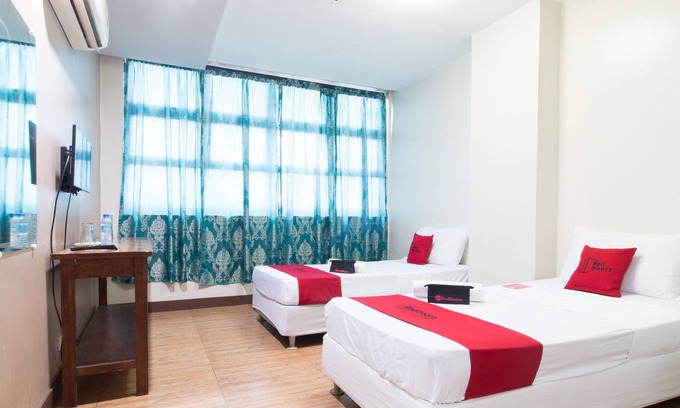 Jaro Hotel | RedDoorz @ San Jose Tagbak Jaro Iloilo