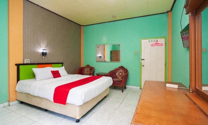 Jambi Hotel | Reddoorz Syariah At Hotel Matahari 2