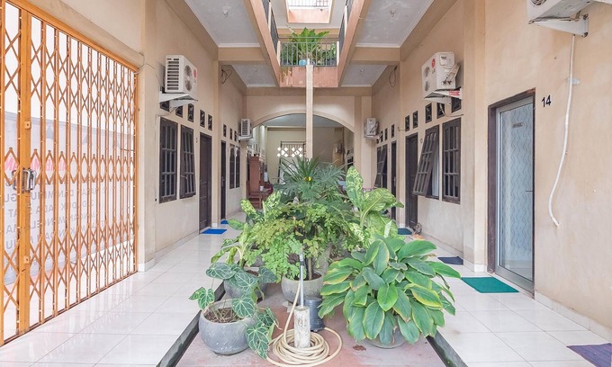 Balikpapan Hotel | RedDoorz Syariah near Terminal Batu Ampar 2